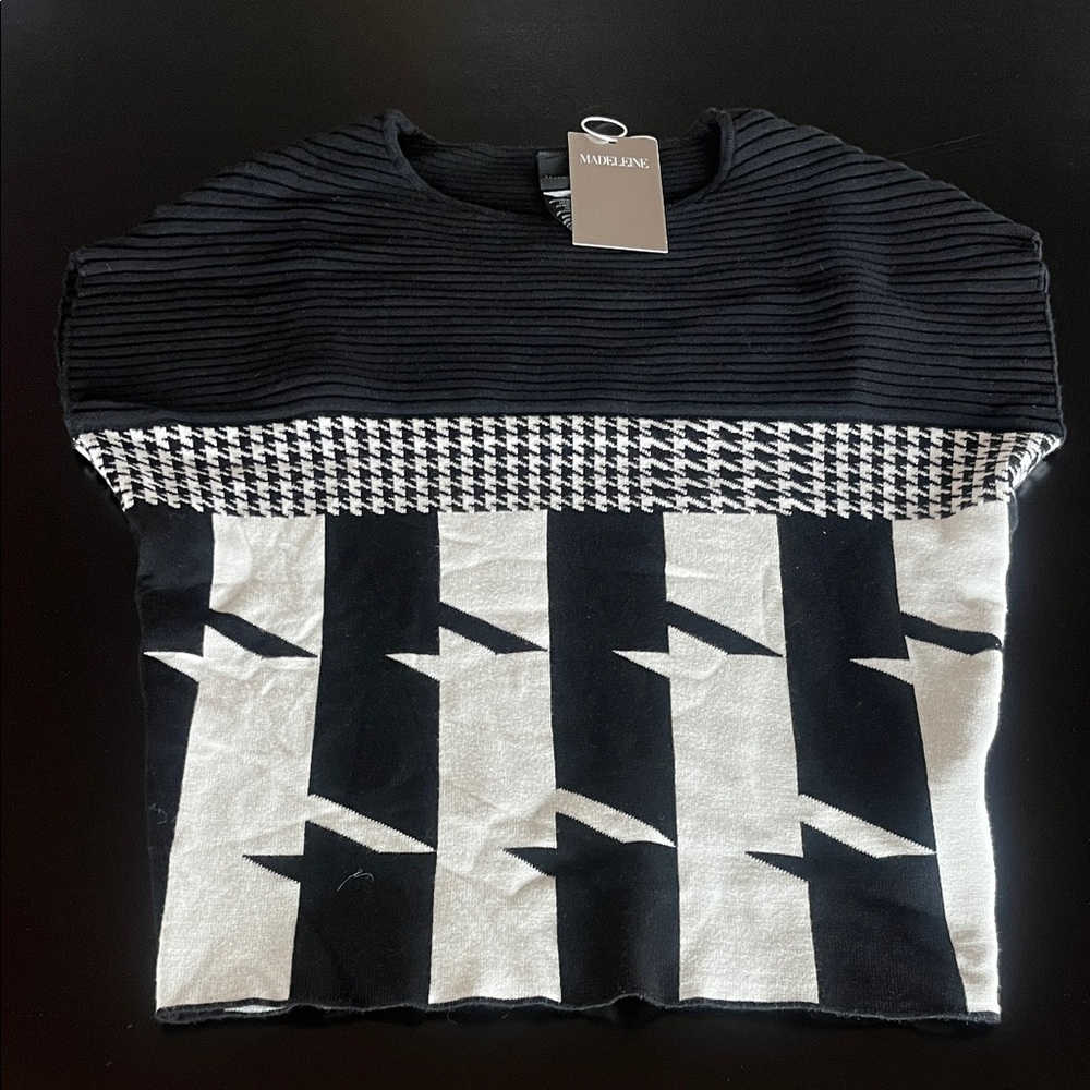 Black and White Patterned Top